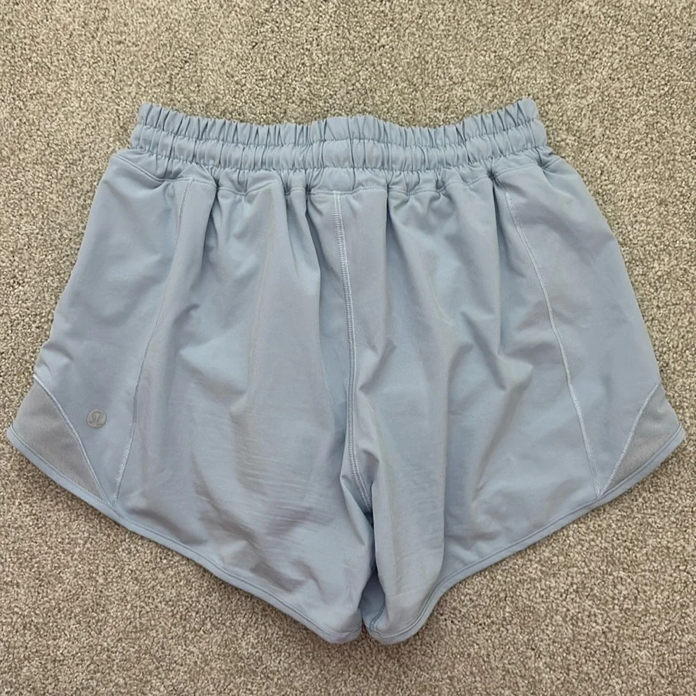 Lululemon Hotty Hot Blue Linen 4 inch Low Rise Lined Shorts Size 4 - Picture 4 of 6